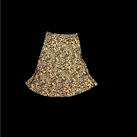 SIENNA SKY Leopard Print silky Skirt - Picture 4 of 5